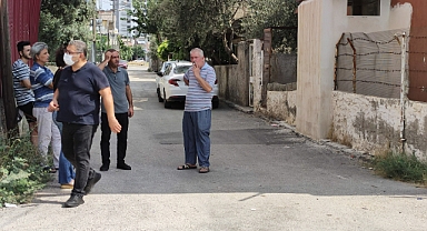 Yaşlı kadın ölü, oğlunun ise bilekleri kesilmiş halde bulundu