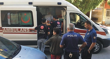 Aile içinde çıkan kavgada bir kişi babasını ve abisini bıçakladı