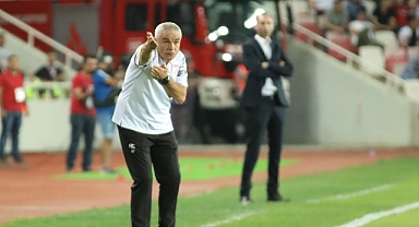 Avrupa kupalarında 25. karşılaşma