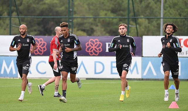 Beşiktaş, Fenerbahçe maçı hazırlıklarına başladı