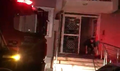 Binada çıkan yangın korku ve panik yarattı