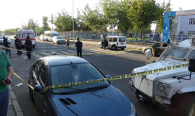 Cadde ortasında silahlı çatışma! 3 yaralı