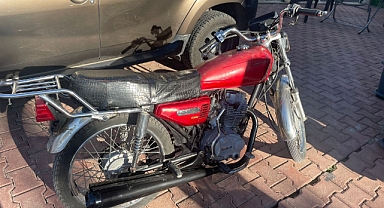 Çalıntı motosiklet terk edilmiş halde bulundu
