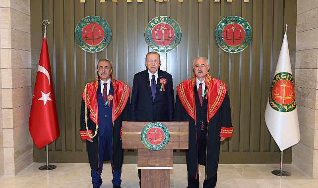 Cumhurbaşkanı Erdoğan: “Karşımıza çıkan kim olursa olsun böyle bir rezilliğe asla izin vermeyeceğiz."