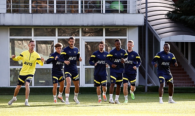 Fenerbahçe, Beşiktaş derbisi hazırlıklarına başladı
