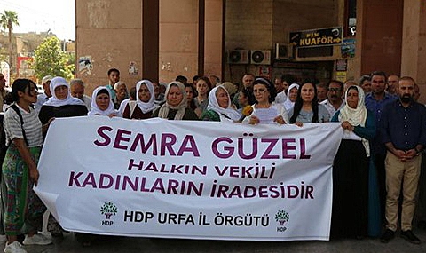 HDP Milletvekili Semra Guzel'in tutuklanması Urfa'da protesto edildi