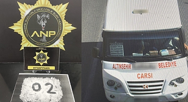 Hem yolcu hem uyuşturucu taşımış