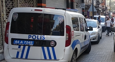 Husumetli gençlerin kavgası kanlı bitti