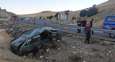 Kontrolden çıkan otomobil takla attı 2 kişi yaralandı