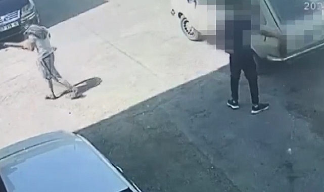 Park halindeki otomobilden hırsızlık yapan 2 kişi tutuklandı