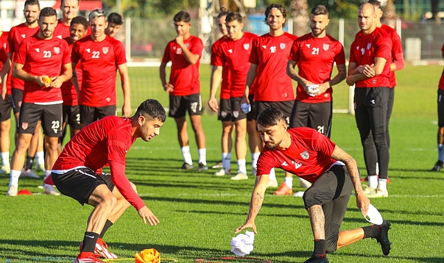 Samsunspor’da 10 futbolcu henüz forma giyemedi