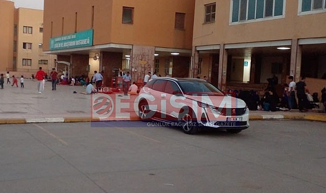 Şanlıurfa'da okul önünde bıçaklı kavga: 3 yaralı
