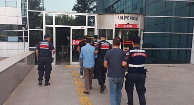 Sigara hırsızları jandarma tarafından yakalandı