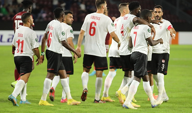 Sivasspor 10 maç sonra kazandı