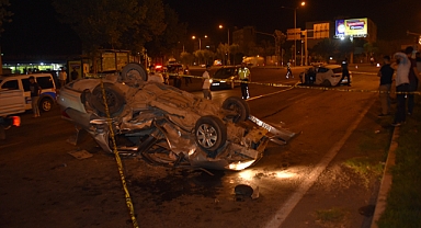 Siverek'te iki otomobil çarpıştı! 1 ölü, 4 yaralı