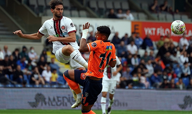 Spor Toto Süper Lig: Başakşehir: 0 - Karagümrük: 0 (İlk yarı)