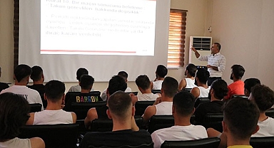 Urfaspor'da futbolculara kural değişiklikleri anlatıldı