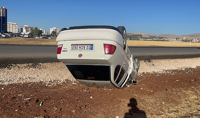Adıyaman'da otomobil takla attı :2 yaralı