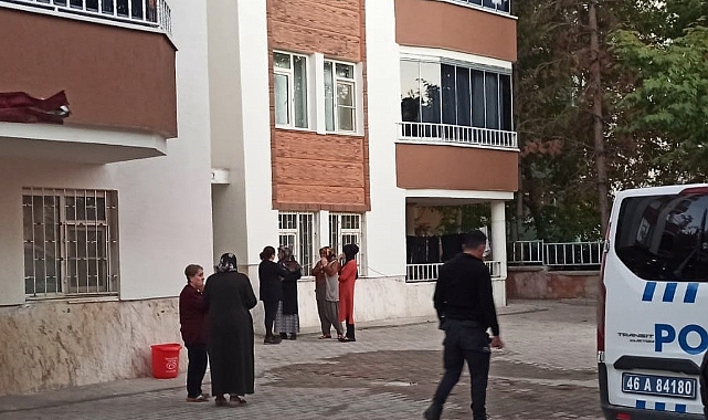 Balkondan düşen genç hayatını kaybetti