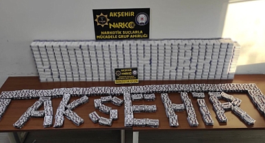 Beyaz çarşafa gizlenmiş binlerce uyuşturucu hap ele geçirildi
