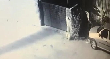 Eve giren hırsız güvenlik kamerasına yansıdı