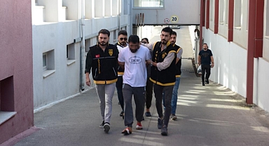 Evleri gözetliyorsun kavgası :3 tutuklu