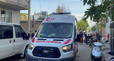 Halı silkelerken 2. kattan düşen genç kız yaralandı