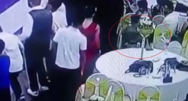 Herkes oyuna daldı küçük hırsızlar telefon çaldı