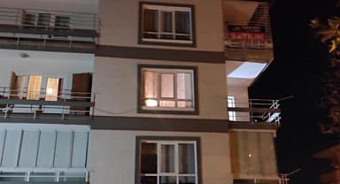 İki arkadaş arasında bıçaklı kavga : 1 yaralı