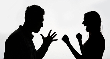 İlişkilerde siber istismara dikkat