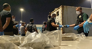 Konteynerin içinde 48 kilo kokain ele geçirildi