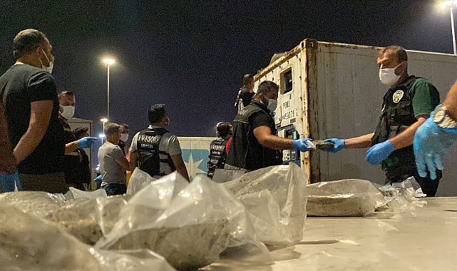 Konteynerin içinde 48 kilo kokain ele geçirildi