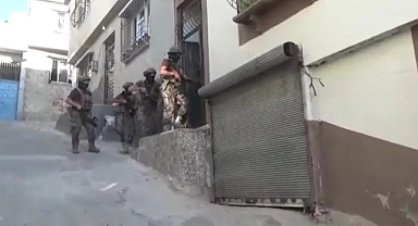Nevruz kutlamalarında terör propagandasına 8 gözaltı