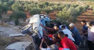 Nizip'te araç şarampole yuvarlandı: 1 ağır 2 kişi yaralandı