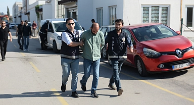 Otomobili uzun namlulu silahla tarayan zanlılar polisten kaçamadı