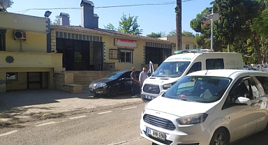 Otomobilin altında kalan 6 yaşındaki çocuk hayatını kaybetti