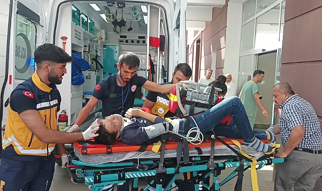 Otomobilin çarptığı genç ağır yaralandı