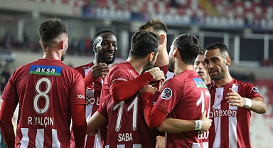 Sivasspor’un hedefi 3’te 3