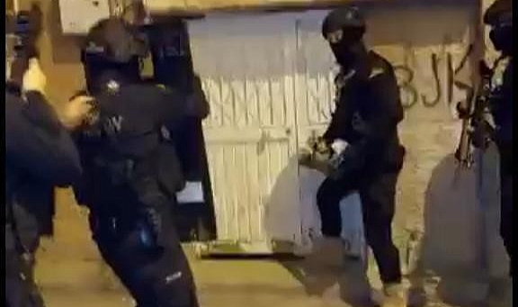 Suç örgütüne şafak operasyonu! 26 gözaltı