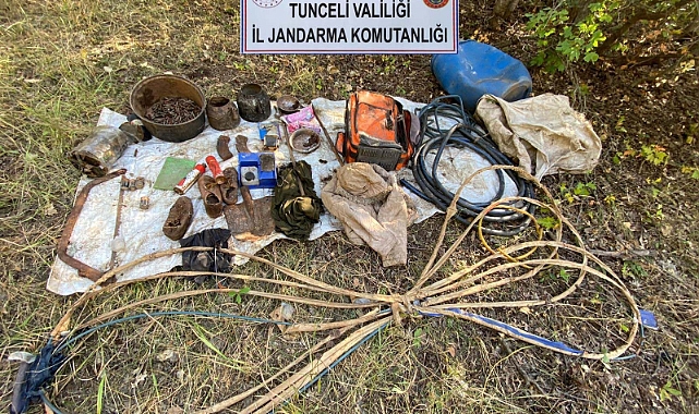 Teröristlere ait 4 sığınak imha edildi