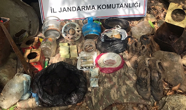 Teröristlerin yaşam malzemeleri toprağa gömülü bulundu