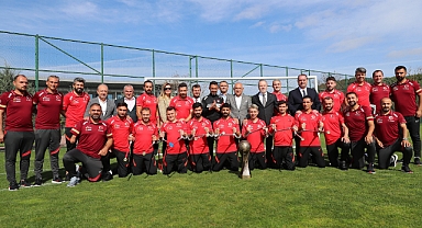 TFF Başkanı Mehmet Büyükekşi, Ampute Milli Takımı ile bir araya geldi