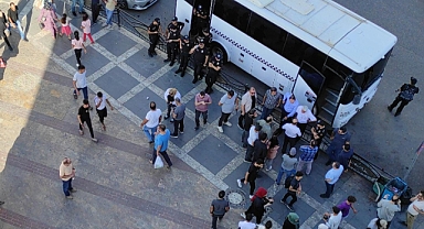 Urfa'da HDP'lilerin izinsiz yürüyüşünde 5 kişi gözaltına alındı