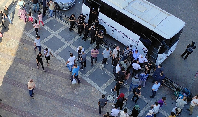 Urfa'da HDP'lilerin izinsiz yürüyüşünde 5 kişi gözaltına alındı