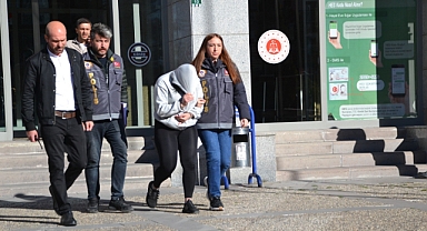 Yasak aşk fotoğrafı genç kızı ölüme götürdü