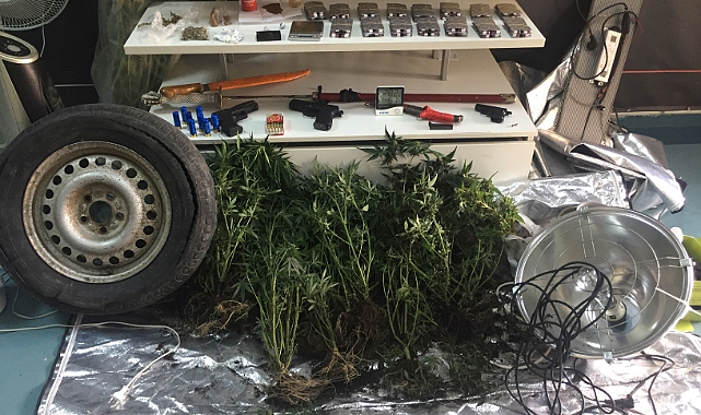 Yedek lastikten esrar çıktı!  27 gözaltı