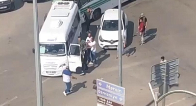 Yol verme kavgası kameraya yansıdı