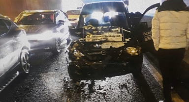 Altgeçitte meydana gelen kazada 4 kişi yaralandı