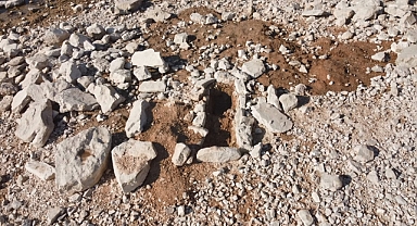 Atatürk Barajı'nın suları çekilince tarihi alan ortaya çıktı