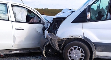 Cezaevi aracı kaza yaptı, 11 kişi yaralandı